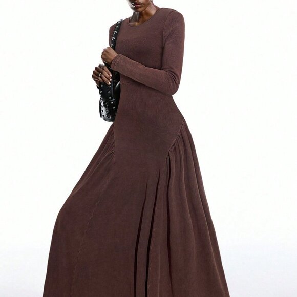 Brown Elegant Women's Round Neck Long Sleeve Pleated Casual Dress - Picture 4 of 5